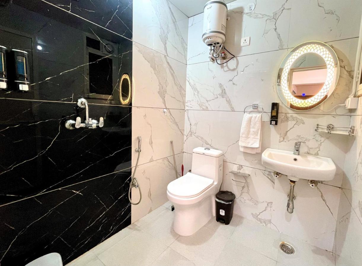 Airport Bliss Apartment+Balcony & Netflix + Prime Jaipur Ngoại thất bức ảnh